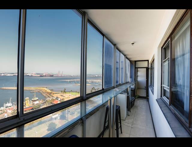 2 BEDROOM APARTMENT FOR SALE IN DURBAN CENTRAL